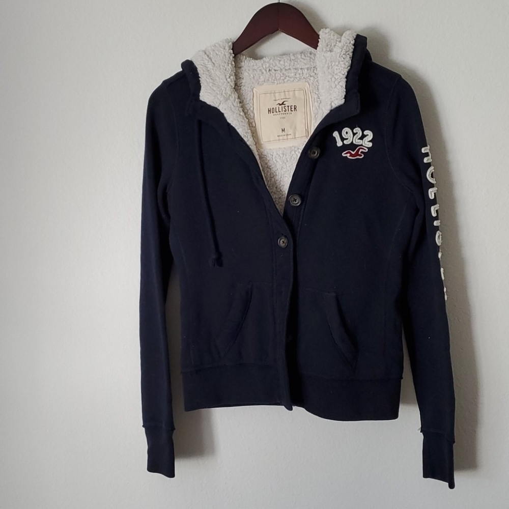Hollister sweater